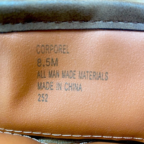 Brown buckle boots size 8.5 - Picture 3 of 4